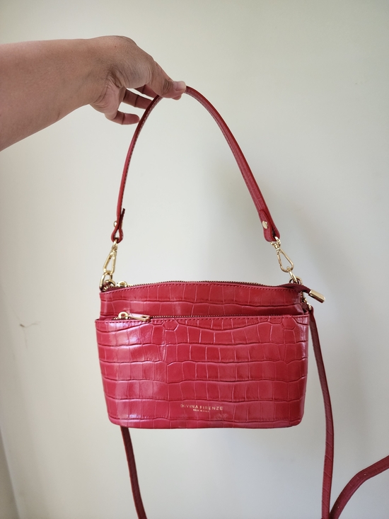 Divina Firenze Handbags - Italian Made Real Leather Red Croc-Embossed Crossbody Bag
